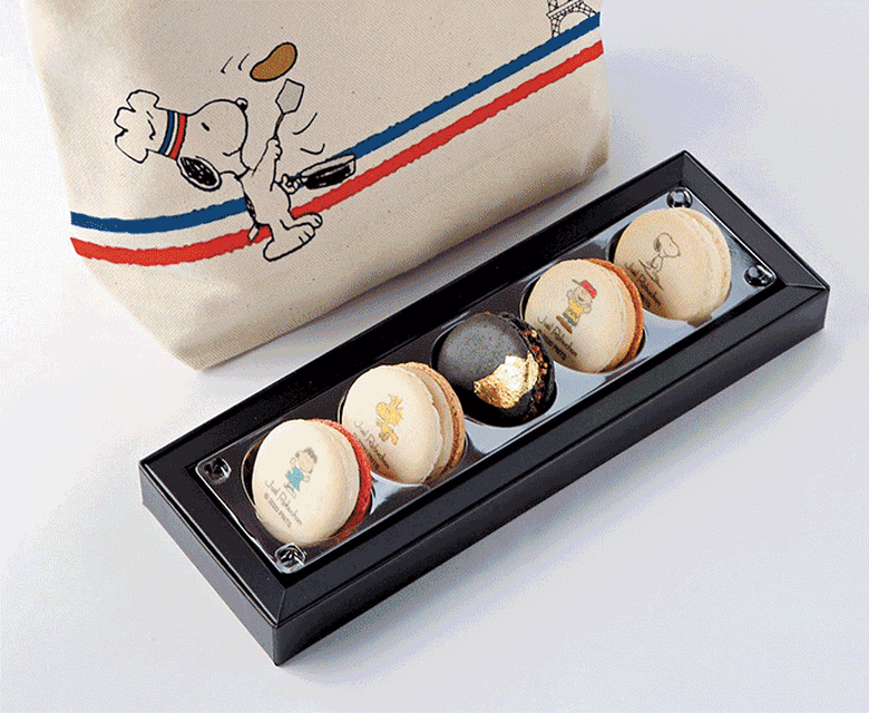 Peanuts诞生70周年纪念跟snoopy Charlie Brown环游世界