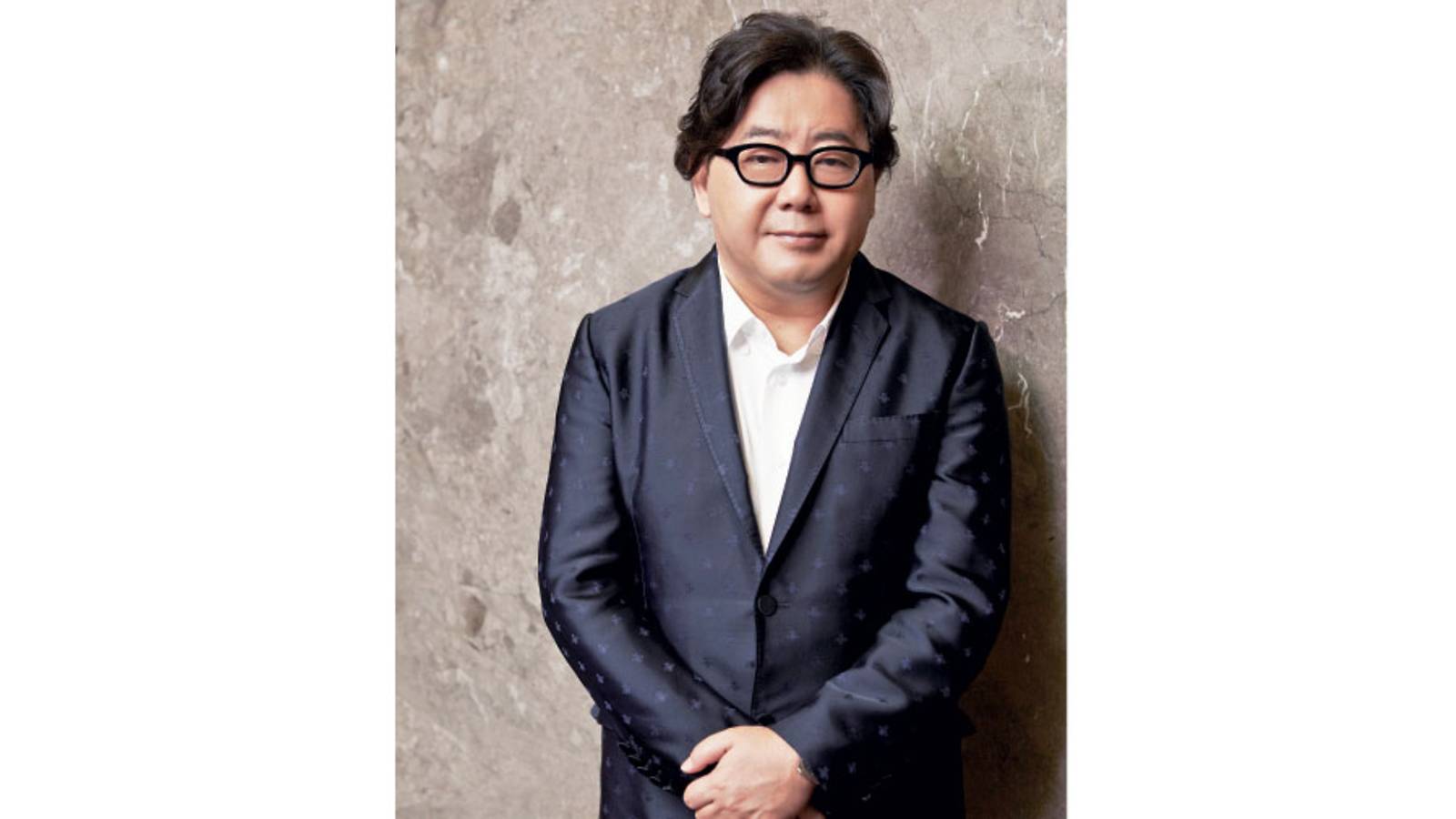 前方不设限秋元康akimoto Yasushi